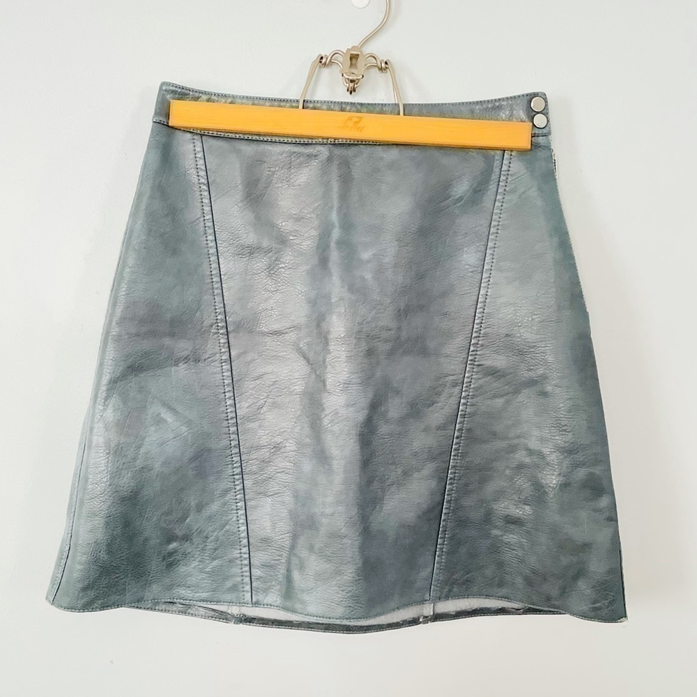 ZARA Faux Leather A-Line Mini Skirt – Soft Blue Chic – Minimal Street Style View 3